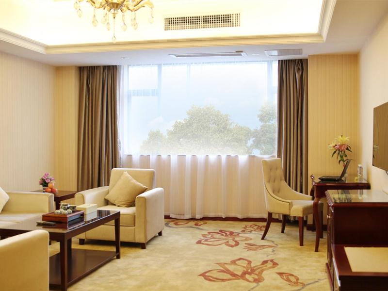 Vienna Hotel Foshan Nanhai City Square Exterior photo