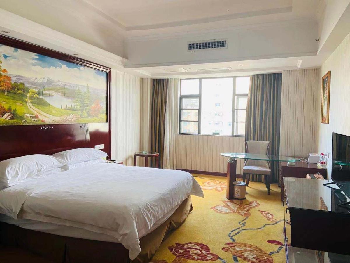 Vienna Hotel Foshan Nanhai City Square Exterior photo